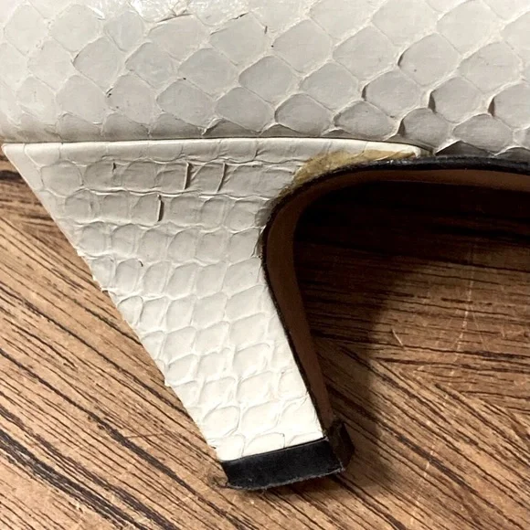 Thomas Wallace Vintage Cream Snakeskin Kitten Heel Pumps - Size 7 1/2 - Picture 11 of 15